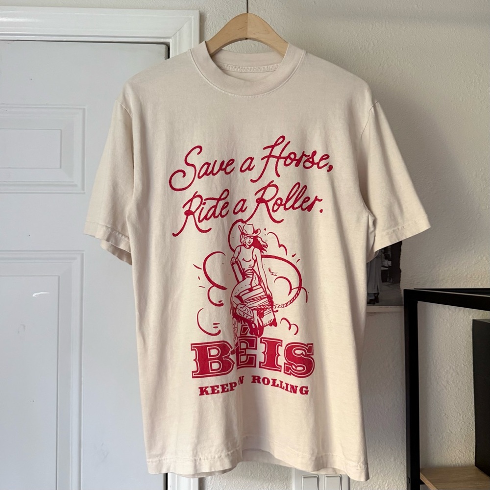 BEIS ivory off white cowgirl graphic crew‎ neck cotton short sleeve tee t-shirt